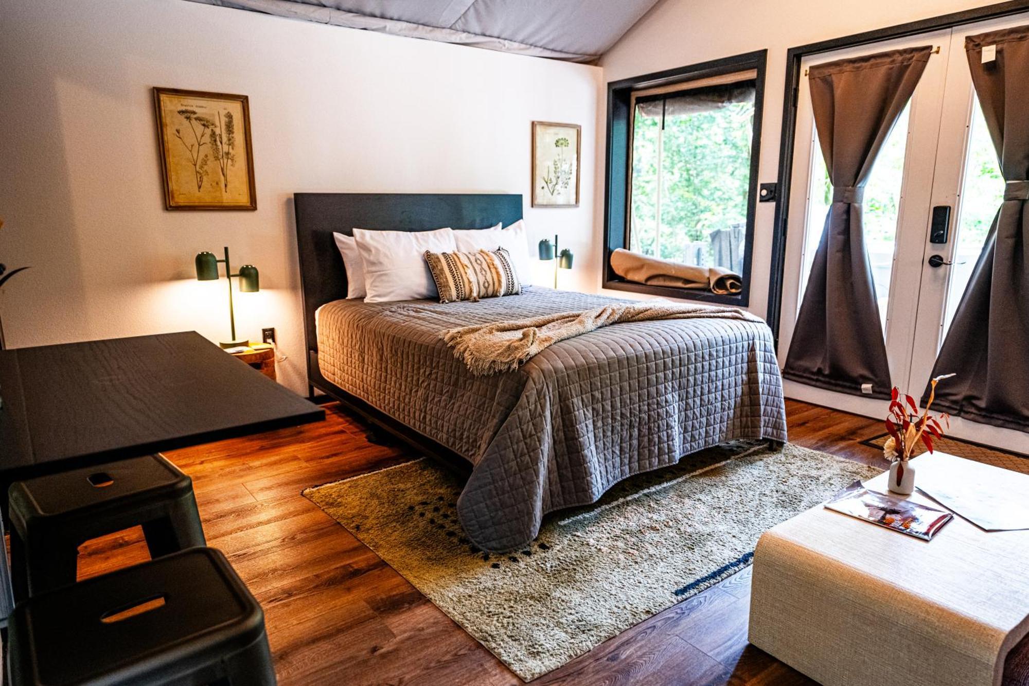 Starlight Haven Hot Springs Hotell Eksteriør bilde