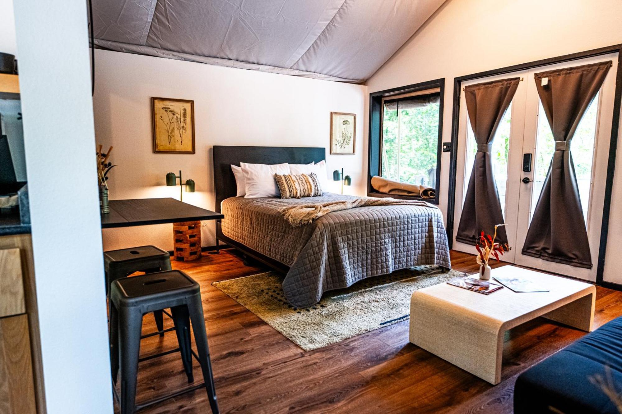 Starlight Haven Hot Springs Hotell Eksteriør bilde